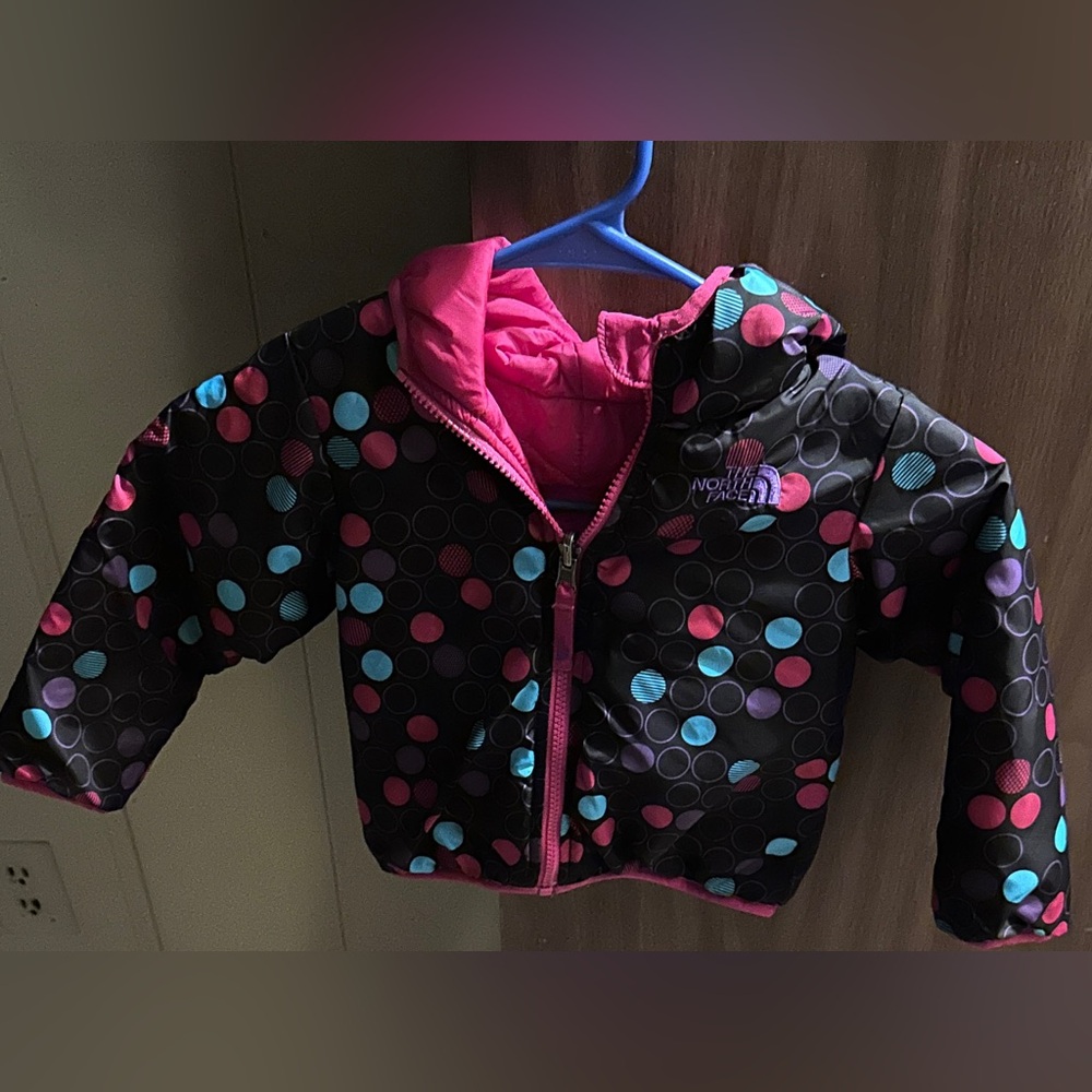 2T Girl's THE NORTH FACE REVERSIBLE  Puff Jacket